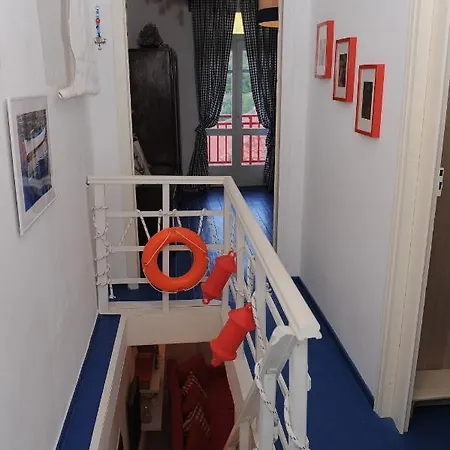 Dandy Sailor's House - Private Maisonette - Sea View Apartment