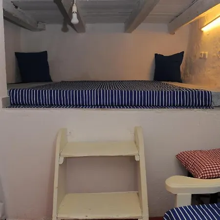 Dandy Sailor's House - Private Maisonette - Sea View Apartment *