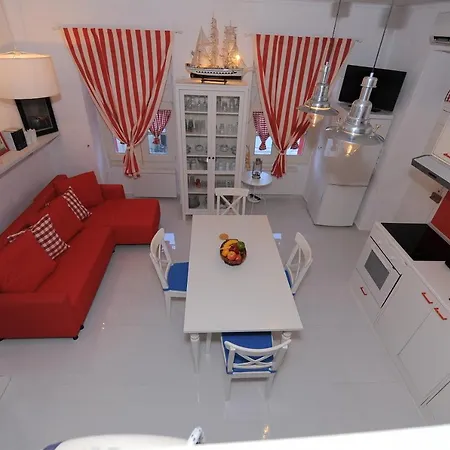 Dandy Villas Velanidia Sailor'S House - Private Maisonette - Sea View Apartment