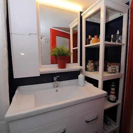 Dandy Villas Velanidia Sailor'S House - Private Maisonette - Sea View
